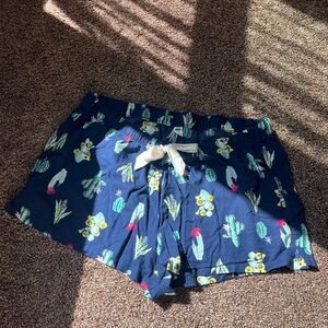 Old Navy Navy Floral Women's Cargo Shorts